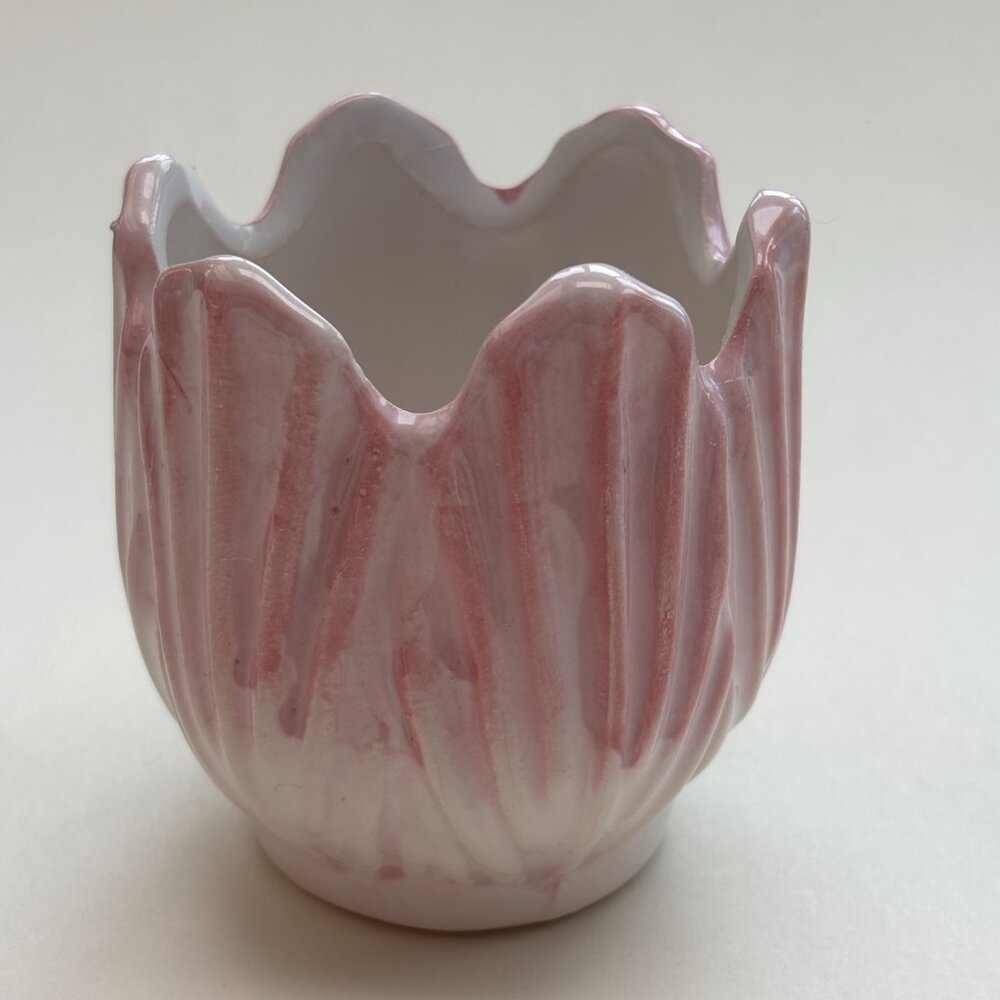 🌷 Sweet Pale Pink Ceramic Tulip Container